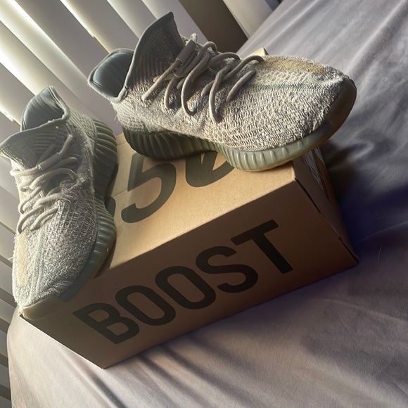 Yeezys 360 boosts